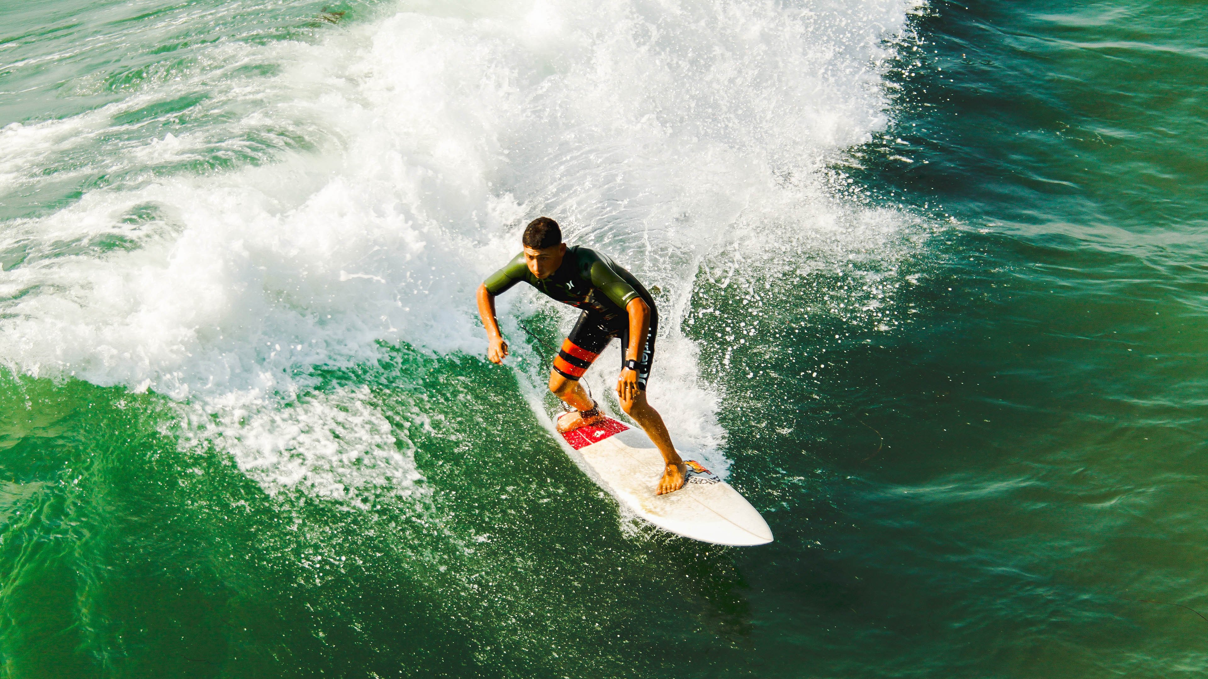 华体会app优惠-电竞高校邀请赛决赛夜万人在线围观，高校电竞联盟挑战赛全国总决赛